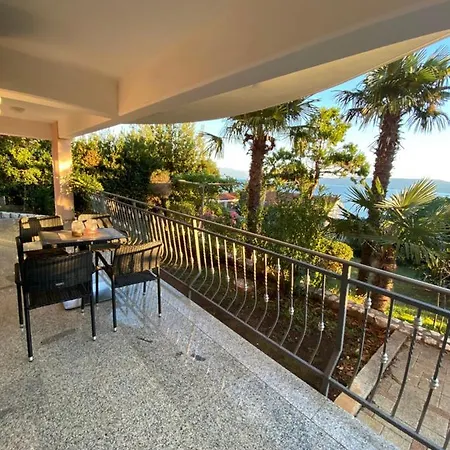 Apartments La Mer Novi Vinodolski Exterior photo